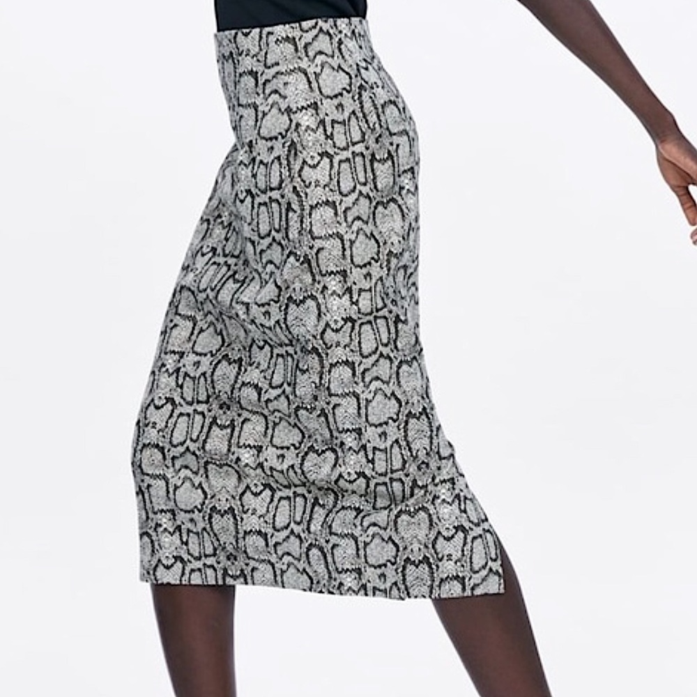 Zara Snakeskin Print Pencil Skirt Size M NWT